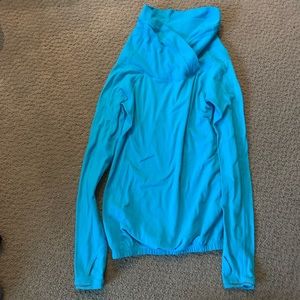 Ivviva cowl/turtle neck sweater